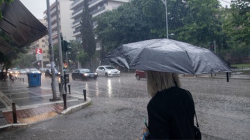 Καιρός: Ξεκινά νέος κύκλος κακοκαιρίας - Βροχές μέχρι το μεσημέρι στην Αττική