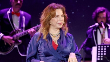 Δήμητρα Παπαδοπούλου: Δεν μπορώ να βλέπω τόσους φόνους και τόσες κατάρες στην τηλεόραση