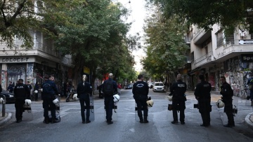 Έντεκα συλλήψεις γύρω από το Πολυτεχνείο - Βρέθηκε σφυρί και ναρκωτικά