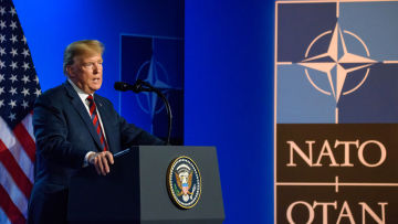 Ευρωπαϊκός συναγερμός για το ΝΑΤΟ λόγω Τραμπ - Τα «καυτά» δίδυμα και οι φήμες «έξωσης» των ΗΠΑ 