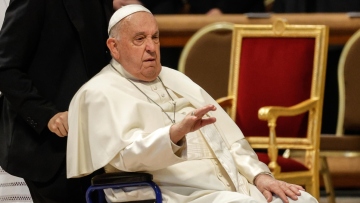 Μειώνεται σταδιακά ο μη επεμβατικός μηχανικός αερισμός στον οποίο υποβάλλεται ο Πάπας Φραγκίσκος