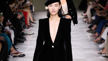 Πέντε τρόποι να φορέσετε βελούδο αυτή τη σεζόν