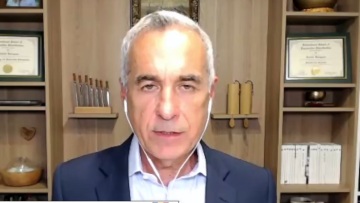 Ρουμανία: Φιλορώσος, συνωμοσιολόγος και οικολόγος o νικητής του α' γύρου των προεδρικών εκλογών