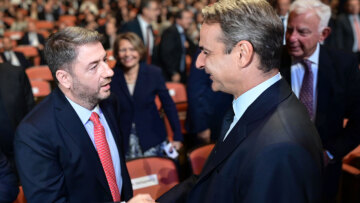 Κυριάκος Μητσοτάκης: Μετά την επιστροφή Μητσοτάκη από το Λονδίνο «κλειδώνει» το ραντεβού με Ανδρουλάκη στη Βουλή