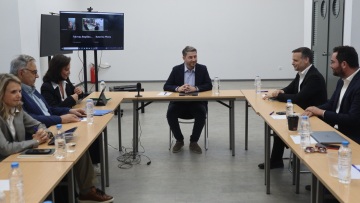 Η τροπολογία του ΠΑΣΟΚ  για τις υπέρογκες αυξήσεις στα ασφάλιστρα υγείας - Την καταθέτει σήμερα