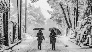 Καιρός: Έκτακτο δελτίο της ΕΜΥ για την τριήμερη ψυχρή εισβολή - Πυκνές χιονοπτώσεις στη βόρεια Ελλάδα  