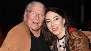 Αλίκη Κατσαβού: Αναπολεί τον Κώστα Βουτσά -  Μαθαίνουμε να βρίσκουμε δύναμη στο φως που αφήνουν πίσω τους οι αγαπημένοι μας