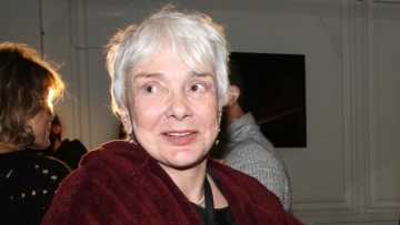 Ξένια Καλογεροπούλου: Στενοχωριόμουν κάποτε τόσο πολύ που δεν βλέπω καλά, που έλεγα ότι δεν μπορώ να ζήσω έτσι