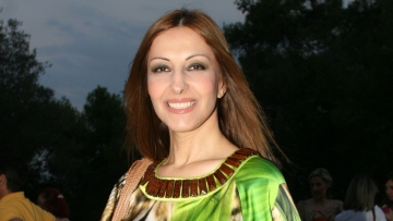  Άντζυ Σαμίου: Τραγούδησε το «Διθέσιο» χωρίς εσώρουχο, είπε ο Νίκος Μουρατίδης