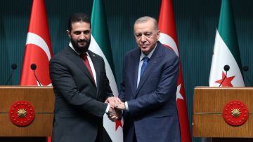 Ερντογάν και Αλ Σάρα συναντώνται στην Άγκυρα (Bίντεο)