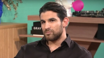 Ετεοκλής Παύλου: Το να νιώθεις ότι «φεύγεις» είναι ένα συναίσθημα που το κουβαλάς για πάντα