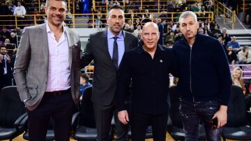 Παναθηναϊκός - Ολυμπιακός: Στο Ηράκλειο για τον τελικό ο Νίκος Γκάλης -  Βίντεο, φωτογραφίες 