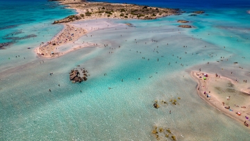 Ελληνική η 2η καλύτερη παραλία στον κόσμο για το 2026 σύμφωνα με το TripAdvisor, συνολικά 4 ακτές της χώρας στην 20άδα: Δείτε όλη τη λίστα