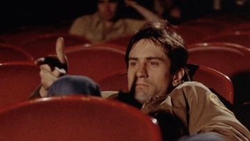 Ρόμπερτ Ντε Νίρο: Αποκάλυψε πώς προέκυψε η θρυλική ατάκα «You talkin' to me?» στην ταινία «Taxi Driver»