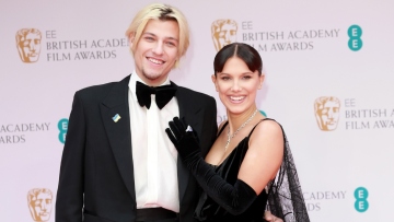 Μίλι Μπόμπι Μπράουν για τον γάμο της με τον Τζέικ Μπον Τζόβι: Με δίδαξε πόσο ευγνώμων πρέπει να είμαι