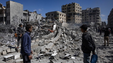 130 Παλαιστίνιοι σκοτώθηκαν σε 48 ώρες από τους ισραηλινούς βομβαρδισμούς στη Γάζα 