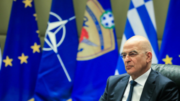 Δένδιας: Nέο δόγμα αποτροπής για να καλυφθεί το πληθυσμιακό χάσμα έναντι της Τουρκίας