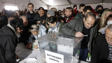 Τουρκία: Παρατάθηκαν ως τις 19.30 οι εσωκομματικές εκλογές του CHP