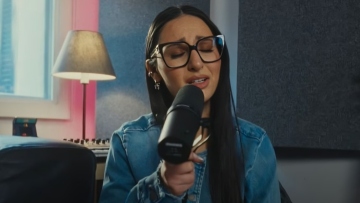 «Αστερομάτα»: Κυκλοφόρησε η ακουστική εκδοχή του τραγουδιού που θα εκπροσωπήσει την Ελλάδα στη Eurovision 