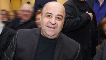 Ο Μάρκος Σεφερλής ακύρωσε κάποιες παραστάσεις λόγω ατυχήματος: «Ο κόσμος όμως με αγαπάει τόσο πολύ, που καταλαβαίνει»