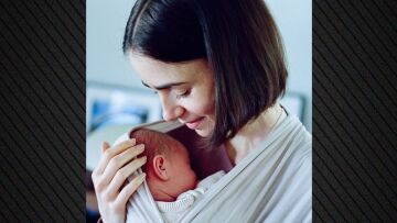 Λίλι Κόλινς για την κόρη της: Δεν θα μπορούσα να νιώθω πιο ευγνώμων που είμαι η μαμά σου