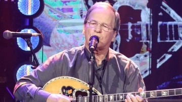 Χρήστος Νικολόπουλος για Νότη Σφακιανάκη: Ήταν ζωντανό κύτταρο για το λαϊκό τραγούδι