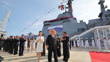 Ποια είναι η έφηβη κόρη του Κιμ Γιονγκ Ουν που θεωρείται πιθανή διάδοχός του - Το ακριβό της γούστο και το παρόμοιο λουκ με τον πατέρα της