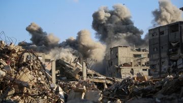 Το Ισραήλ ξεκίνησε νέο γύρο επιθέσεων εναντίον στόχων της Χαμάς στη Γάζα και σταματά την παροχή βοήθειας - Έκκληση για αυτοσυγκράτηση από τις ΗΠΑ