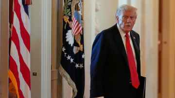 Ύστατη έκκληση Τραμπ για τις εκλογές στη Νέα Υόρκη: Πρέπει να στηρίξετε τον Κουόμο, ο Μαμντάνι είναι κομμουνιστής