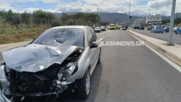 Τροχαίο με μια σοβαρά τραυματία στα Χανιά - Αναβάτης μηχανής έπεσε σε παρμπρίζ αυτοκινήτου, δείτε φωτογραφίες