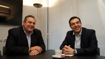 Το μυστηριώδες σχόλιο του Καμμένου για το τηλεφώνημα Ομπάμα - Τσίπρα: «Είναι το κλειδί για το 2015»
