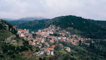  4 προορισμοί στην Ελλάδα για χειμερινό solo travelling
