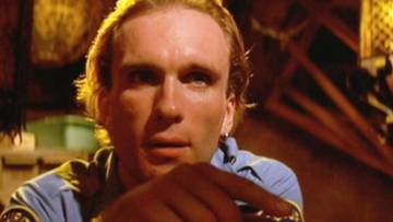 Σε επέμβαση αφαίρεσης όγκου θα υποβαλόταν ο Πίτερ Γκριν, ο τελευταίος διάλογος με τον μανατζέρ του