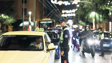 Ρεβεγιόν χωρίς αλκοόλ στην Αττική: Μόλις 62 θετικά αλκοτέστ σε 6.129 πρωτοχρονιάτικους ελέγχους 