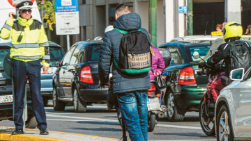 Πατίνια με άδεια κυκλοφορίας και ασφάλιση: Τι ισχύει σε άλλες χώρες της Ευρώπης και τι μελετά η Ελλάδα