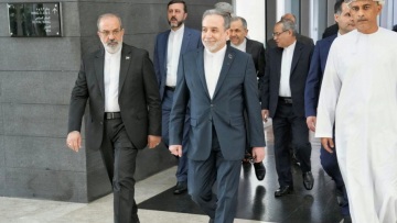 Ξεκίνησαν οι άμεσες διαπραγματεύσεις ΗΠΑ - Ιράν στο Ομάν: Γουίτκοφ και Κούσνερ τα λένε με τον Αραγτσί 