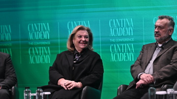 Μαίρη Χατζάκου: «Η Μακεδονία είναι προνομιούχα»