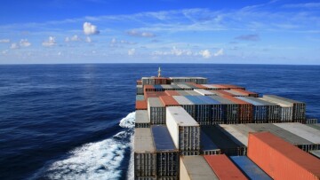 ΕΕ: Χαράσσει βιομηχανική ναυτιλιακή στρατηγική με έμφαση σε ασφάλεια και ανταγωνιστικότητα