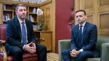 Δούκας: Φύρδην μίγδην η διεύρυνση στο ΠΑΣΟΚ, φαίνεται σαν να παίρνουμε στελέχη από το τσουβάλι, φτάσαμε στο σημείο να ανακοινώνουμε Πελεγρίνη