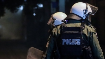 Επίθεση με  πέτρες σε διμοιρία των ΜΑΤ στα Εξάρχεια, 114 προσαγωγές