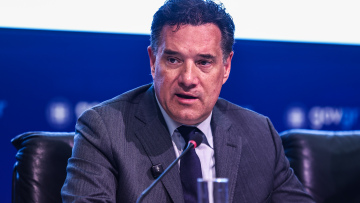 Συγκινήθηκα για το προσωπικό του ΕΣΥ: Η ανάρτηση Αδωνι για την εμπειρία ασθενούς στο ΚΑΤ