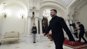 Η Ρωσία προσπαθεί να εξαγάγει σιτηρά από την Κριμαία μέσω αμερικανικών εταιρειών, λέει ο Ζελέσνκι