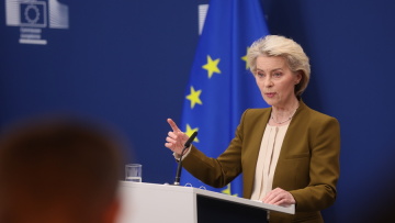 Η ΕΕ ετοιμάζει το 21ο πακέτο κυρώσεων κατά της Ρωσίας: Στο στόχαστρο ενέργεια, τράπεζες και αλιεία