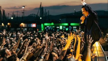 Νικ Κέιβ: Απογείωσε τα πλήθη στο Release Athens - Δείτε φωτογραφίες 