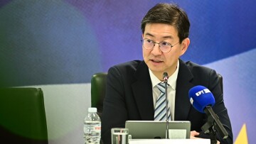 Joong Shik Kang (ΔΝΤ): «Το ποτήρι των μεταρρυθμίσεων στην Ελλάδα είναι ακόμη μισογεμάτο»