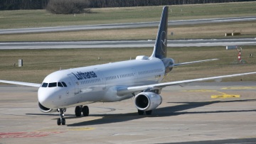 Αναγκαστική προσγείωση αεροσκάφους της Lufthansa στη Λυών: Powerbank έπιασε φωτιά εν πτήσει