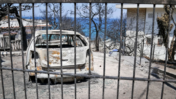 Δίκη για το Μάτι: «Πρόληψη και καταστολή δεν υπήρξε» είπε στην απολογία του ο τότε αρχηγός της Πυροσβεστικής