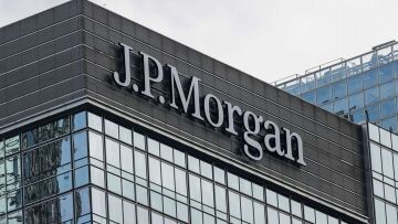 JP Morgan: Oι προβλέψεις για οικονομία, ελληνικά ομόλογα και μετοχές το 2024 