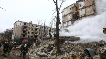 Ουκρανία: «Δεν στοχοθετούμε αμάχους» - Επιμένει η Μόσχα παρά τα χτυπήματα σε Κίεβο και Χάρκοβο με τους 6 νεκρούς