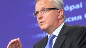 Ρεν: Η επόμενη δόση προς Ελλάδα μπορεί να καταβληθεί τμηματικά 